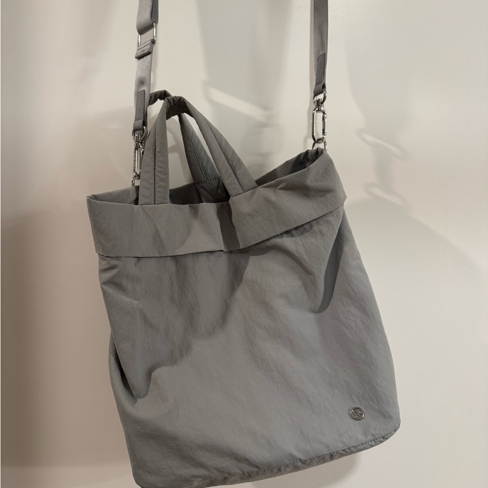 Lululemon On My Level Bag 19L - Picture 2 of 2